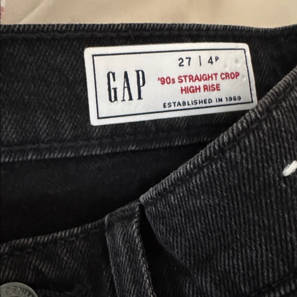 GAP Washed Black Denim 90’s Straight Cropped High Rise Jeans Size 27/4 PETITE - Picture 7 of 9
